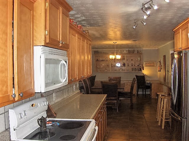 1302 Elm Avenue,Dalhart,Hartley,Texas,United States 79022,3 Bedrooms Bedrooms,2 BathroomsBathrooms,Single Family Home,Elm Avenue,1084