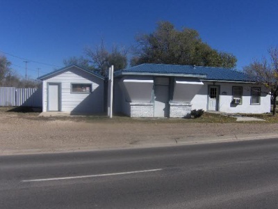 1100 HWY 87 North, Dalhart, Dallam, Texas, United States 79022, ,2 BathroomsBathrooms,Single Family Home,Residential Properties,HWY 87 North,1098