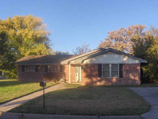 1422 Walnut Avenue,Dalhart,Hartley,Texas,United States 79022,3 Bedrooms Bedrooms,1.75 BathroomsBathrooms,Single Family Home,Walnut Avenue,1106