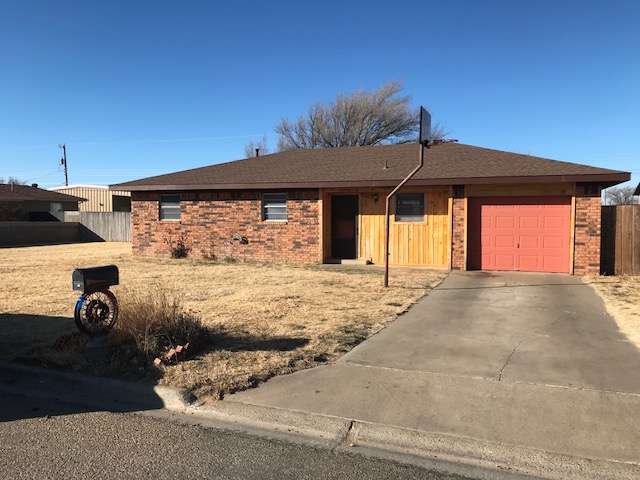 1102 Sagebrush Road,Dalhart,Dallam,Texas,United States 79022,3 Bedrooms Bedrooms,1.5 BathroomsBathrooms,Single Family Home,Sagebrush Road,1117