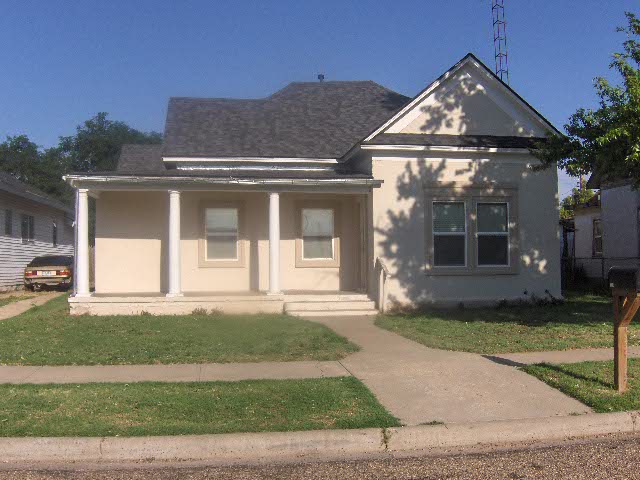 310 Conlen, Dalhart, Dallam, Texas, United States 79022, 3 Bedrooms Bedrooms, ,1.75 BathroomsBathrooms,Single Family Home,Sold Properties,Conlen,1140