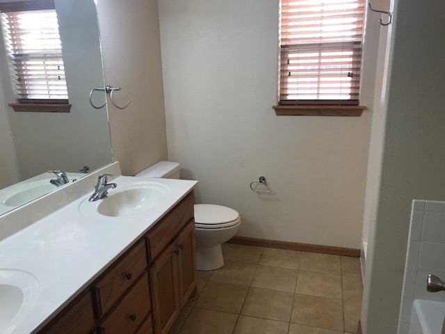 1939 Harbour Drive,Dalhart,Hartley,Texas,United States 79022,3 Bedrooms Bedrooms,2 BathroomsBathrooms,Single Family Home,Harbour Drive,1149