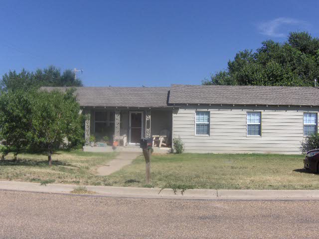 101 Hillcrest,Dalhart,Dallam,Texas,United States 79022,3 Bedrooms Bedrooms,3 BathroomsBathrooms,Single Family Home,Hillcrest,1151