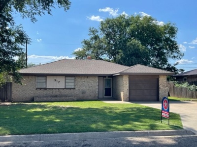 912 Margaret Avenue, Dalhart, Dallam, Texas, United States 79022, 3 Bedrooms Bedrooms, ,2 BathroomsBathrooms,Single Family Home,Rental Properties,Margaret Avenue,1155