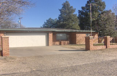 200 Avenue B, Dalhart, 3 Bedrooms Bedrooms, 0 ,1.75 BathroomsBathrooms,Single Family Home,Rental Properties,Avenue B,0,1163