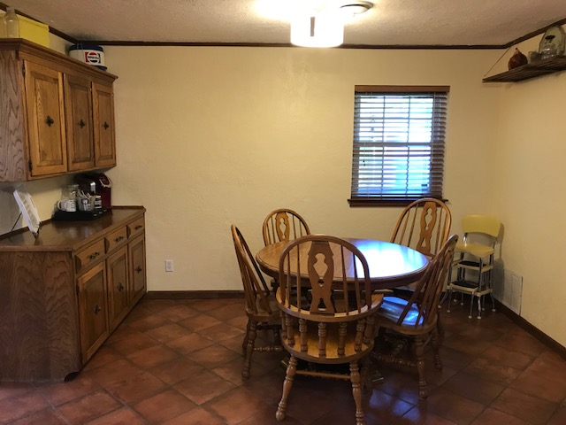 1615 Monte Vista,Dalhart,Hartley,Texas,United States 79022,3 Bedrooms Bedrooms,1.75 BathroomsBathrooms,Single Family Home,Monte Vista,1186