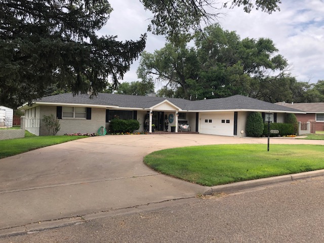 1212 Rock Island Ave,Dalhart,Hartley,Texas,United States 79022,4 Bedrooms Bedrooms,2.75 BathroomsBathrooms,Single Family Home,Rock Island Ave,1197