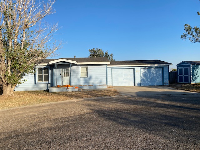 605 Jenny Lane, Dalhart, Dallam, Texas, United States 79022, 3 Bedrooms Bedrooms, ,2 BathroomsBathrooms,Single Family Home,Sold Properties,Jenny Lane,1243