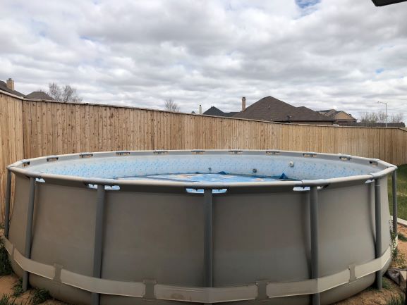 Above ground pool