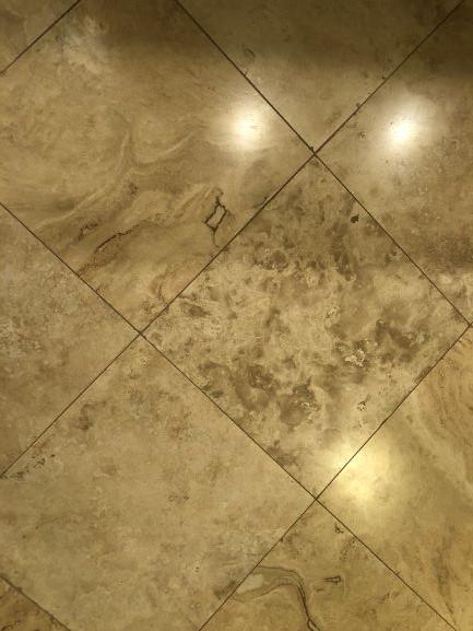 Kitchen/breakfast room/bathrooms/utility room travertine floors