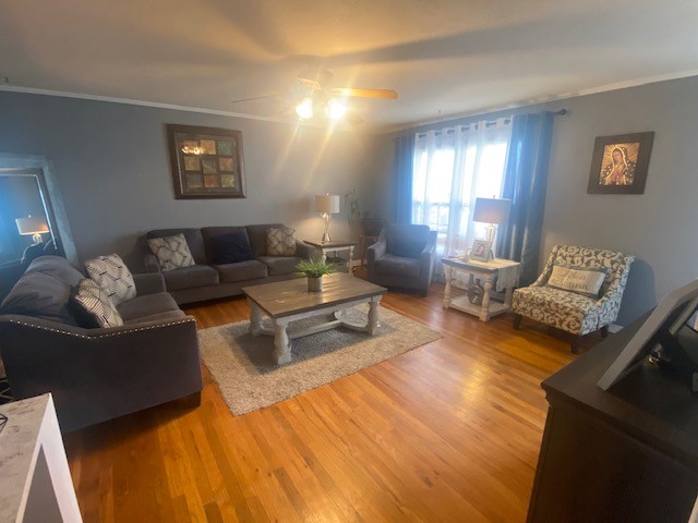 401 N. Wall, Stratford, Sherman, Texas, United States 79084, 3 Bedrooms Bedrooms, ,2 BathroomsBathrooms,Single Family Home,Sold Properties,N. Wall,1269