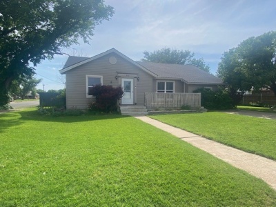 401 N. Wall, Stratford, Sherman, Texas, United States 79084, 3 Bedrooms Bedrooms, ,2 BathroomsBathrooms,Single Family Home,Sold Properties,N. Wall,1269