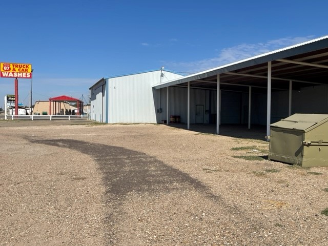 1100 HWY 87 North, Dalhart, Dallam, Texas, United States 79022, ,2 BathroomsBathrooms,Single Family Home,Sold Properties,HWY 87 North,1305