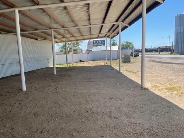 1100 HWY 87 North, Dalhart, Dallam, Texas, United States 79022, ,2 BathroomsBathrooms,Single Family Home,Sold Properties,HWY 87 North,1305