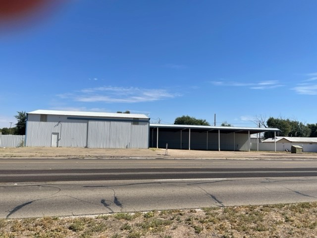 1100 HWY 87 North, Dalhart, Dallam, Texas, United States 79022, ,2 BathroomsBathrooms,Single Family Home,Sold Properties,HWY 87 North,1305