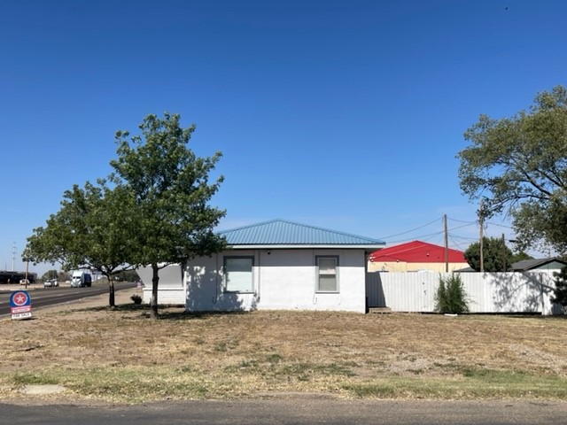 1100 HWY 87 North, Dalhart, Dallam, Texas, United States 79022, ,2 BathroomsBathrooms,Single Family Home,Sold Properties,HWY 87 North,1305