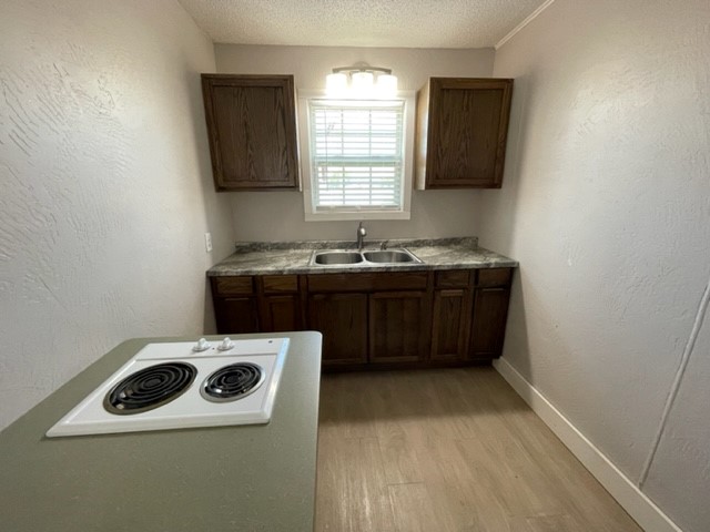 513 2nd, Texline, Dallam, Texas, United States 79087, 2 Bedrooms Bedrooms, ,1 BathroomBathrooms,Apartment,Rental Properties,2nd,1350