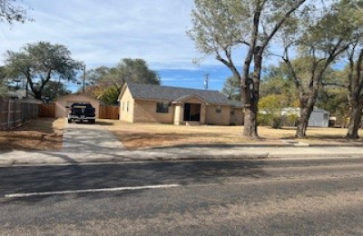 1108 Tennessee Avenue, Dalhart, 2 Bedrooms Bedrooms, 0 ,1 BathroomBathrooms,Single Family Home,Rental Properties,Tennessee Avenue,0,1432