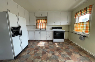 400 Taylor, Dalhart, Dallam, Texas, United States 79022, 1 Bedroom Bedrooms, ,1 BathroomBathrooms,Single Family Home,Rental Properties,Taylor,1444