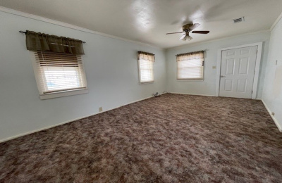 400 Taylor, Dalhart, Dallam, Texas, United States 79022, 1 Bedroom Bedrooms, ,1 BathroomBathrooms,Single Family Home,Rental Properties,Taylor,1444