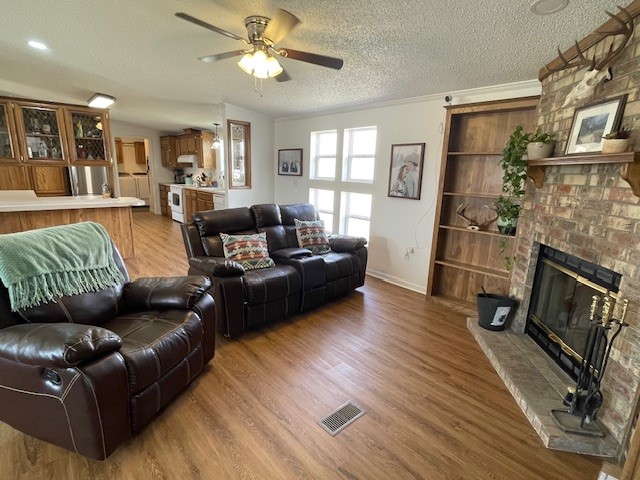 519 Spruce, Stratford, Sherman, Texas, United States 79084, 4 Bedrooms Bedrooms, ,3 BathroomsBathrooms,Single Family Home,Residential Properties,Spruce,1452
