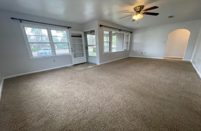 206 Walnut, Texline, Dallam, Texas, United States 79087, 4 Bedrooms Bedrooms, ,1 BathroomBathrooms,Single Family Home,Rental Properties,Walnut,1458