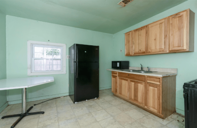 1209 Pine, Dalhart, Dallam, Texas, United States 79022, 4 Bedrooms Bedrooms, ,2 BathroomsBathrooms,Single Family Home,Sold Properties,Pine,1465