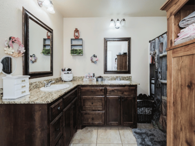 1813 Purple Sage, Dalhart, Dallam, Texas, United States 79022, 3 Bedrooms Bedrooms, ,2 BathroomsBathrooms,Single Family Home,Residential Properties,Purple Sage,1483