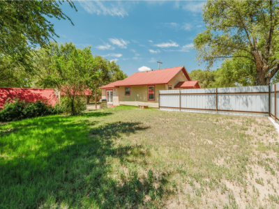 302 Osceola, Dalhart, Dallam, Texas, United States 79022, 3 Bedrooms Bedrooms, ,2 BathroomsBathrooms,Single Family Home,Residential Properties,Osceola,1484