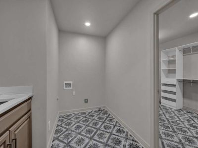 1918 Oak Avenue, Dalhart, Hartley, Texas, United States 79022, 5 Bedrooms Bedrooms, ,4.5 BathroomsBathrooms,Single Family Home,Residential Properties,Oak Avenue,1487