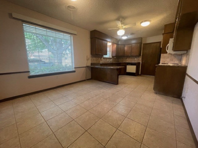 1903 Peach, Dalhart, Hartley, Texas, United States 79022, 3 Bedrooms Bedrooms, ,2 BathroomsBathrooms,Single Family Home,Residential Properties,Peach,1491