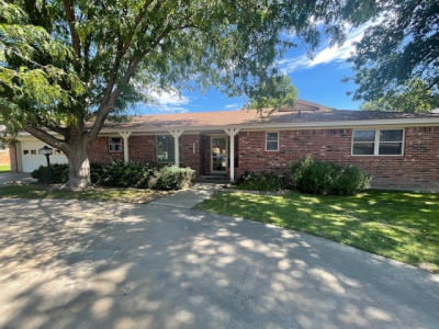 1903 Peach, Dalhart, Hartley, Texas, United States 79022, 3 Bedrooms Bedrooms, ,2 BathroomsBathrooms,Single Family Home,Residential Properties,Peach,1491