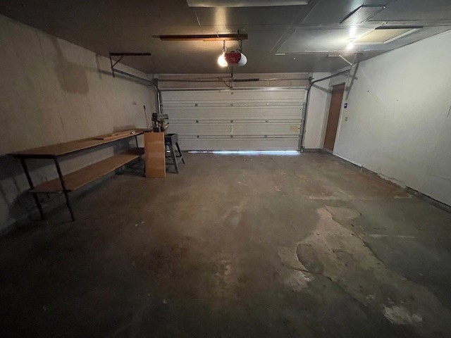 1220 Elm, Dalhart, Hartley, Texas, United States 79022, 3 Bedrooms Bedrooms, ,2 BathroomsBathrooms,Single Family Home,Residential Properties,Elm,1497