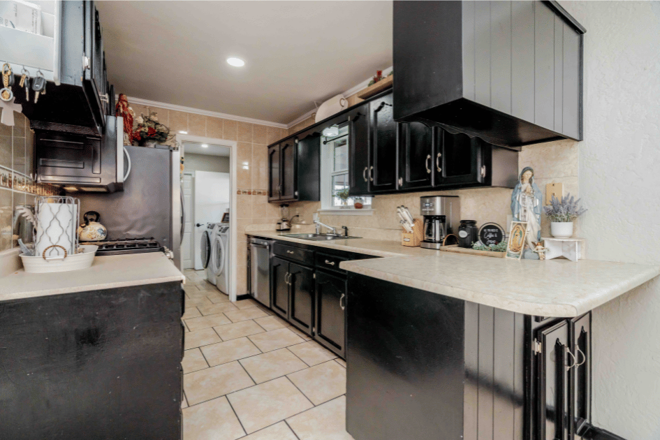 1117 Sagebrush, Dalhart, Hartley, Texas, United States 79022, 4 Bedrooms Bedrooms, ,2.5 BathroomsBathrooms,Single Family Home,Residential Properties,Sagebrush,1502