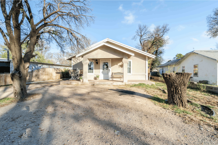 613 Norman, Dalhart, Dallam, Texas, United States 79022, 2 Bedrooms Bedrooms, ,1 BathroomBathrooms,Single Family Home,Residential Properties,Norman,1503