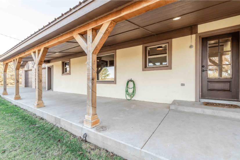 5490 W Road R, Dumas, Moore, Texas, United States 79029, 4 Bedrooms Bedrooms, ,3 BathroomsBathrooms,Single Family Home,Residential Properties,W Road R,1504