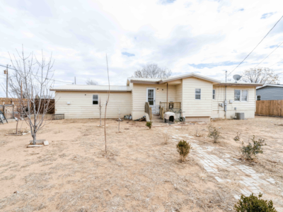 502 Coffee Pl, Dalhart, Dallam, Texas, United States 79022, 3 Bedrooms Bedrooms, ,2 BathroomsBathrooms,Single Family Home,Residential Properties,Coffee Pl,1505