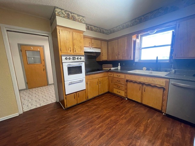 1702 Oak Avenue, Dalhart, 3 Bedrooms Bedrooms, 0 ,2 BathroomsBathrooms,Single Family Home,Residential Properties,Oak Avenue,0,1507