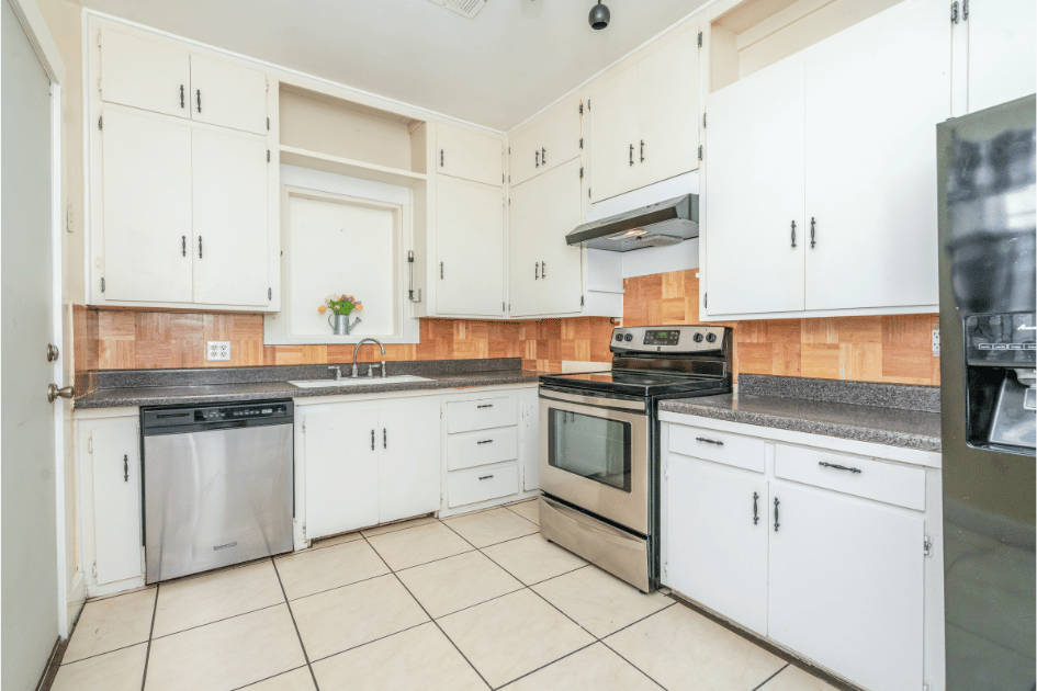 823 Conlen Avenue, Dalhart, 3 Bedrooms Bedrooms, 0 ,1 BathroomBathrooms,Single Family Home,Residential Properties,Conlen Avenue,0,1523