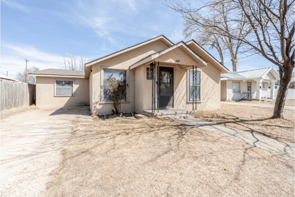 607 Oatis Avenue, Dalhart, 4 Bedrooms Bedrooms, 0 ,2 BathroomsBathrooms,Single Family Home,Residential Properties,Oatis Avenue,0,1527
