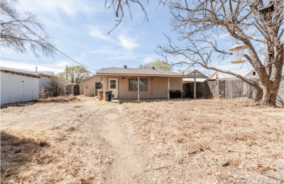 607 Oatis Avenue, Dalhart, 4 Bedrooms Bedrooms, 0 ,2 BathroomsBathrooms,Single Family Home,Residential Properties,Oatis Avenue,0,1527