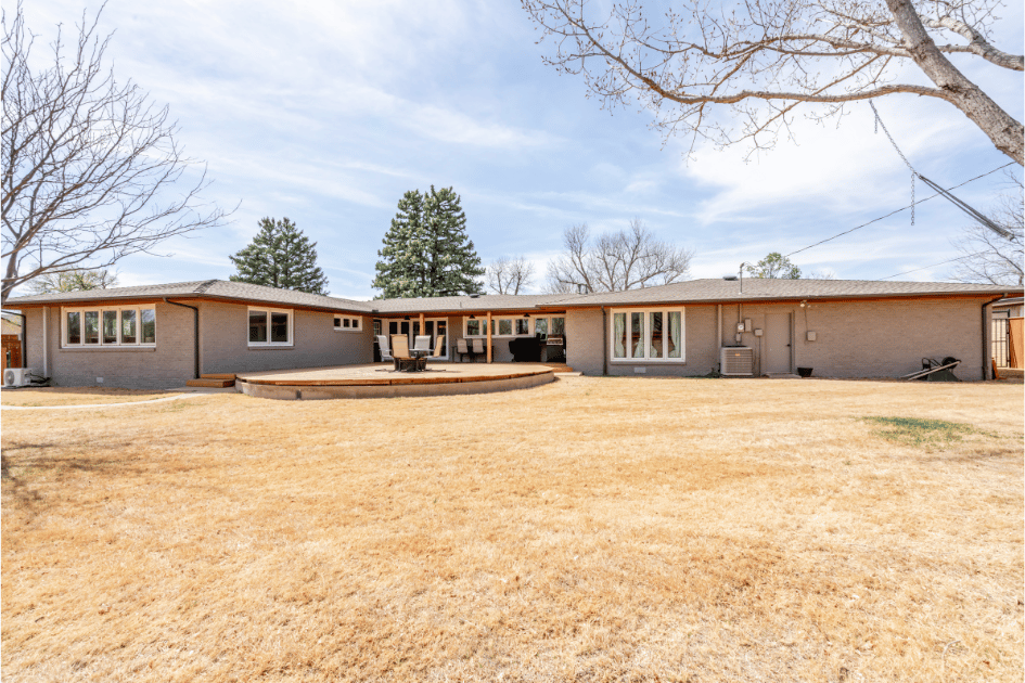 1217 Elm Avenue, Dalhart, 4 Bedrooms Bedrooms, 0 ,3 BathroomsBathrooms,Single Family Home,Residential Properties,Elm Avenue,0,1529