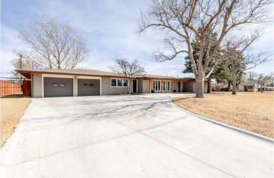 1217 Elm Avenue, Dalhart, 4 Bedrooms Bedrooms, 0 ,3 BathroomsBathrooms,Single Family Home,Residential Properties,Elm Avenue,0,1529