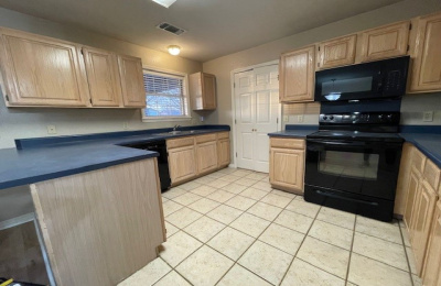 1906 Harbour Drive, Dalhart, 3 Bedrooms Bedrooms, 0 ,2 BathroomsBathrooms,Single Family Home,Rental Properties,Harbour Drive,0,1038