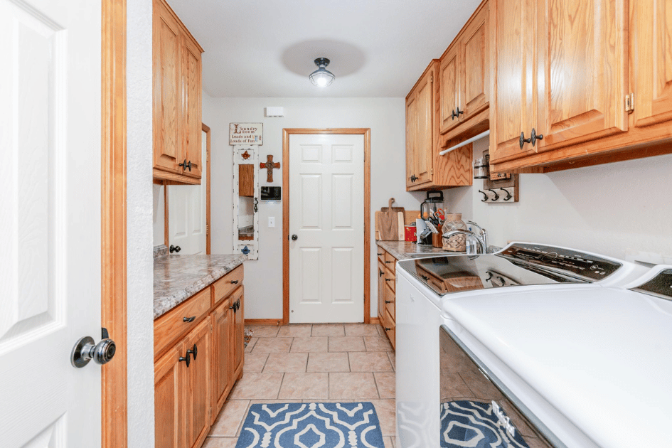 1916 Cheyenne Trail, Dalhart, 4 Bedrooms Bedrooms, 0 ,3 BathroomsBathrooms,Single Family Home,Residential Properties,Cheyenne Trail,0,1534