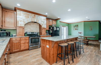 9960 S County Line Rd, Channing, 4 Bedrooms Bedrooms, 0 ,3 BathroomsBathrooms,Single Family Home,Residential Properties,S County Line Rd,0,1539