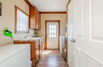 9960 S County Line Rd, Channing, 4 Bedrooms Bedrooms, 0 ,3 BathroomsBathrooms,Single Family Home,Residential Properties,S County Line Rd,0,1539