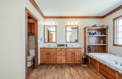 9960 S County Line Rd, Channing, 4 Bedrooms Bedrooms, 0 ,3 BathroomsBathrooms,Single Family Home,Residential Properties,S County Line Rd,0,1539