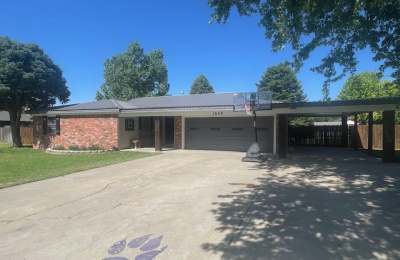 1608 Apache, Dalhart, 3 Bedrooms Bedrooms, 0 ,2 BathroomsBathrooms,Single Family Home,Residential Properties,Apache,0,1541