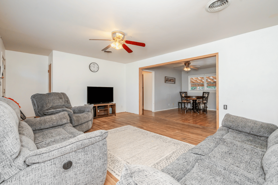 1421 Elm Avenue, Dalhart, 3 Bedrooms Bedrooms, 0 ,2 BathroomsBathrooms,Single Family Home,Residential Properties,Elm Avenue ,0,1542